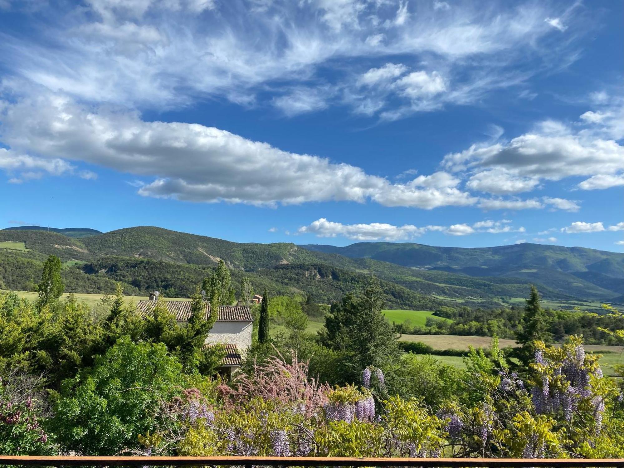 Bed and Breakfast L'Ensoleillee Rosans Esterno foto