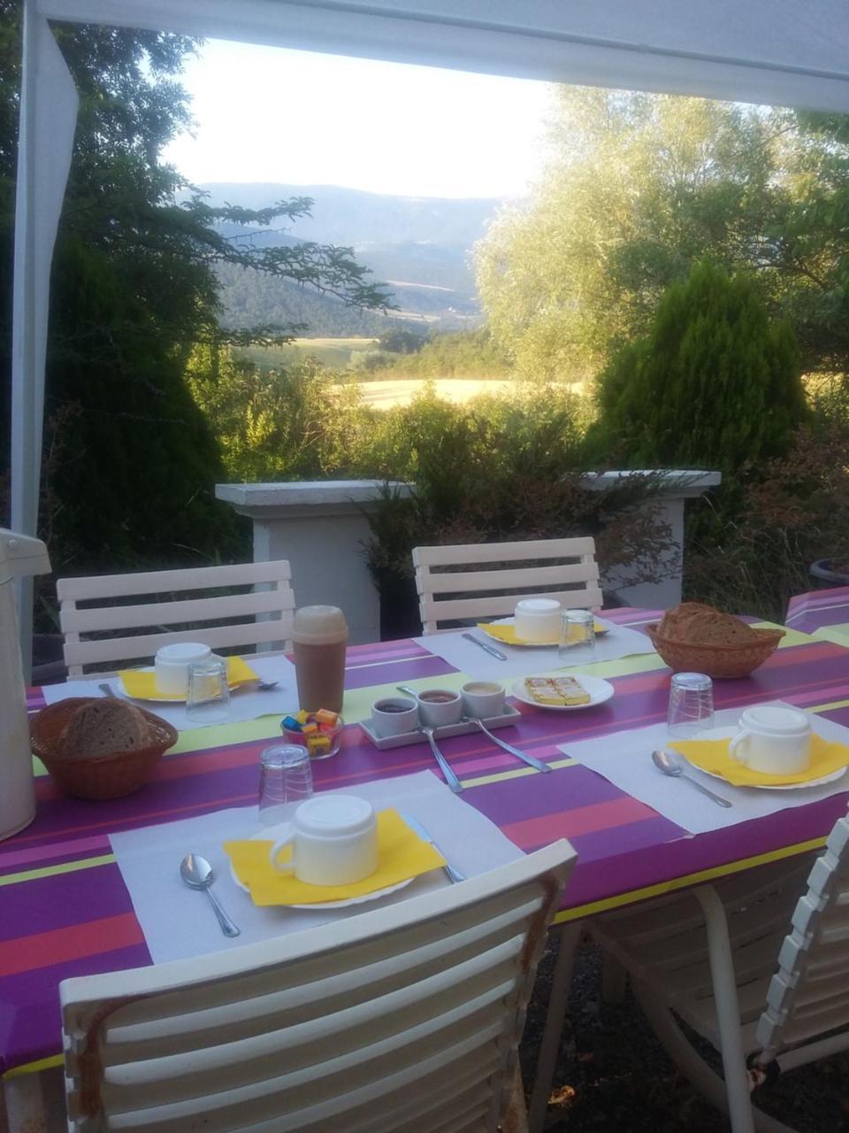 Bed and Breakfast L'Ensoleillee Rosans Esterno foto